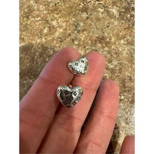 Woman’s boutique heart earrings